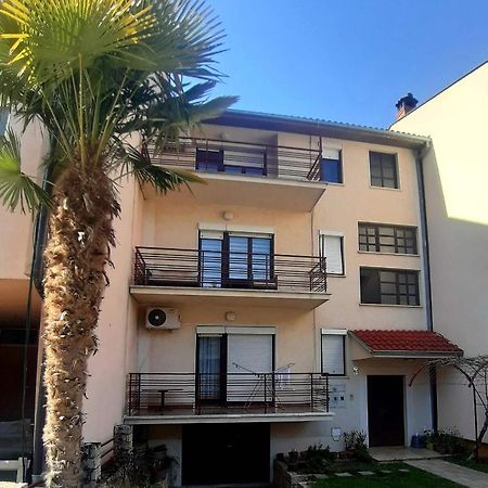 Vn Apartments Ohrid Bagian luar foto